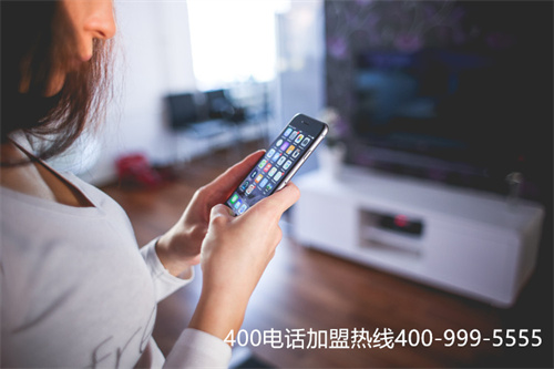 (中國(guó)400電話網(wǎng)辦理的優(yōu)點(diǎn)在哪里呢)(客服管理工作效率低下，只需辦理一個(gè)400電話申請(qǐng)就能解決!)
